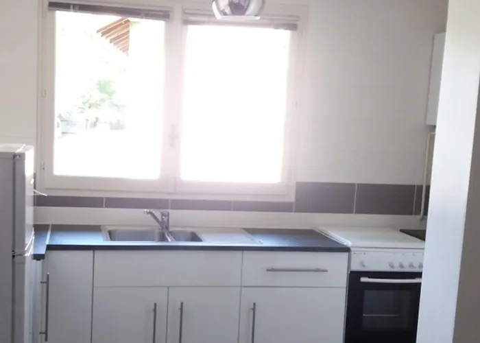 مكان تخييم Accueillant Avec Terrasse A - Api-1-52-706 سان جوليان-أون-بورن