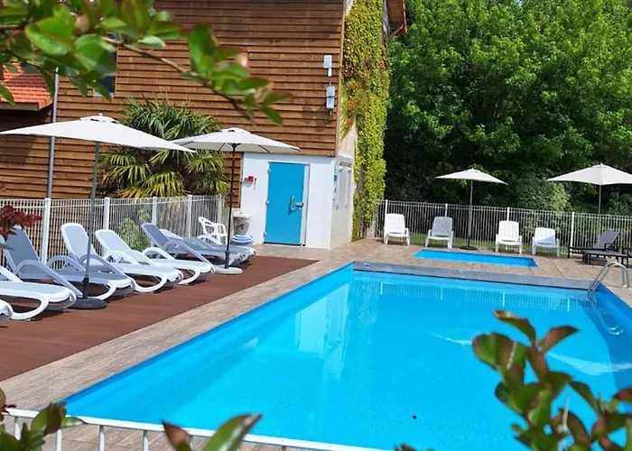 Accueillant Avec Terrasse A - Api-1-52-706 *
